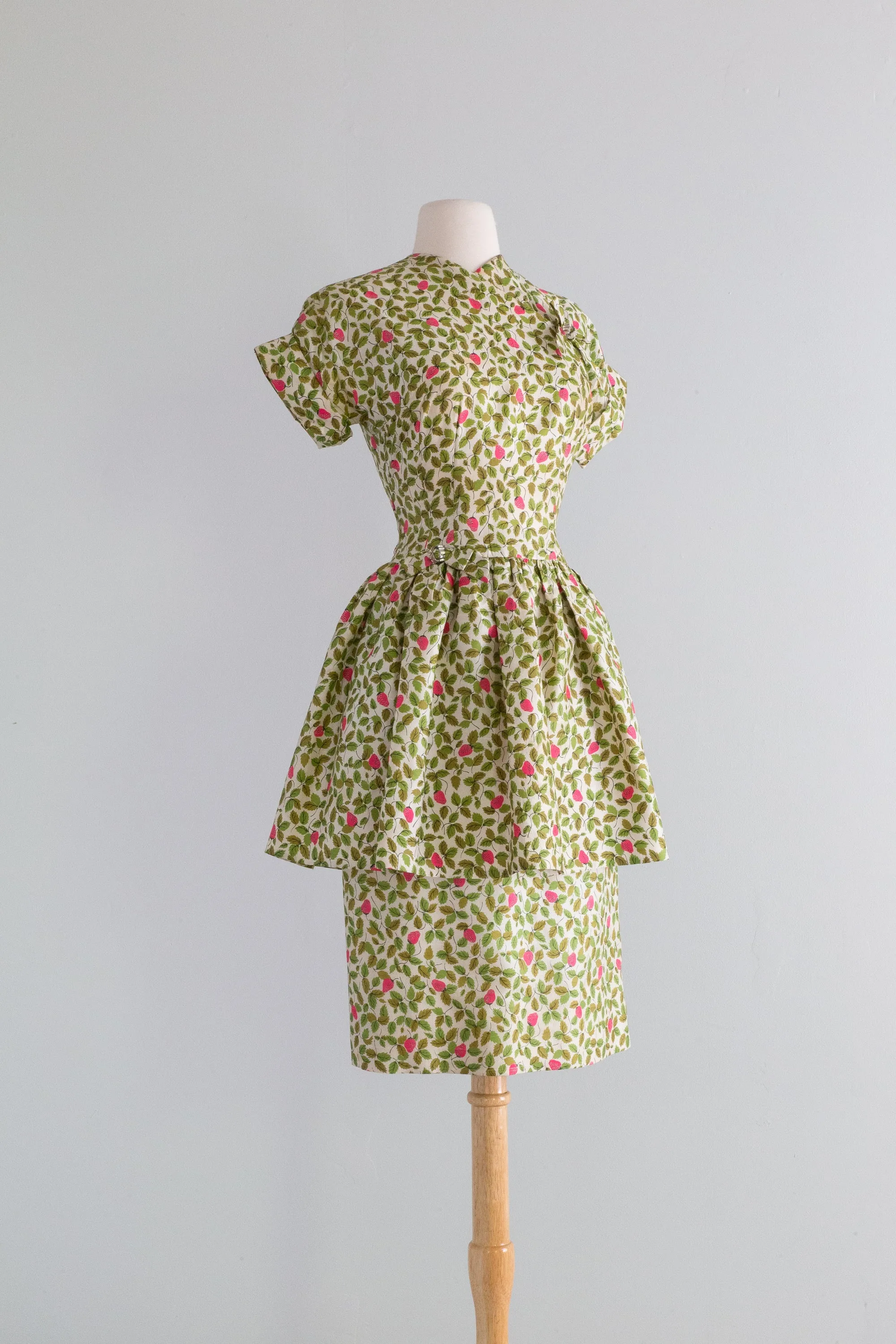 1950's Strawberry Print Silk Special Occasion Dress / XS