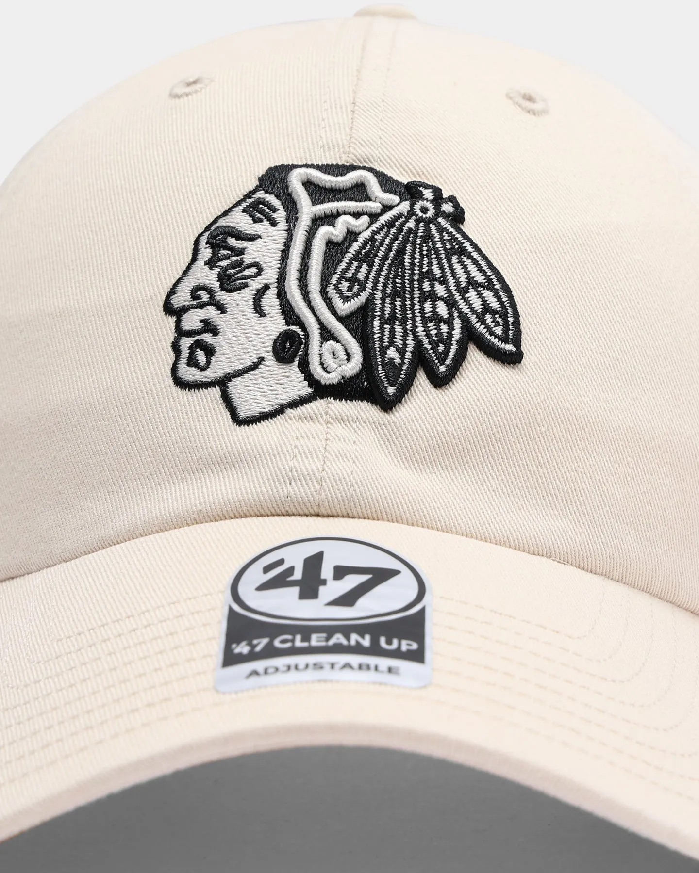 47 Brand Men's Chicago Blackhawks Clean Up Strapback Natural/Black