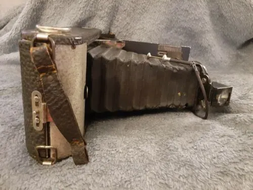 Antique Conley Junior Folding Camera Victo Lens Cable Release Takes 620 Film