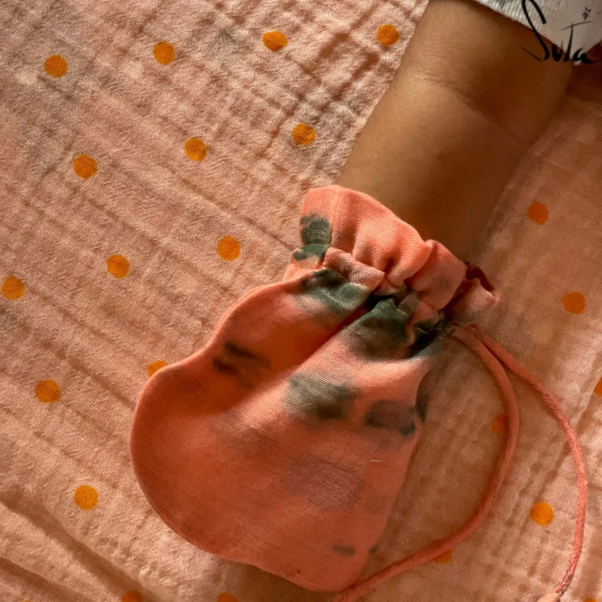 Baby Strawberry Bubblegum (Baby Mittens)