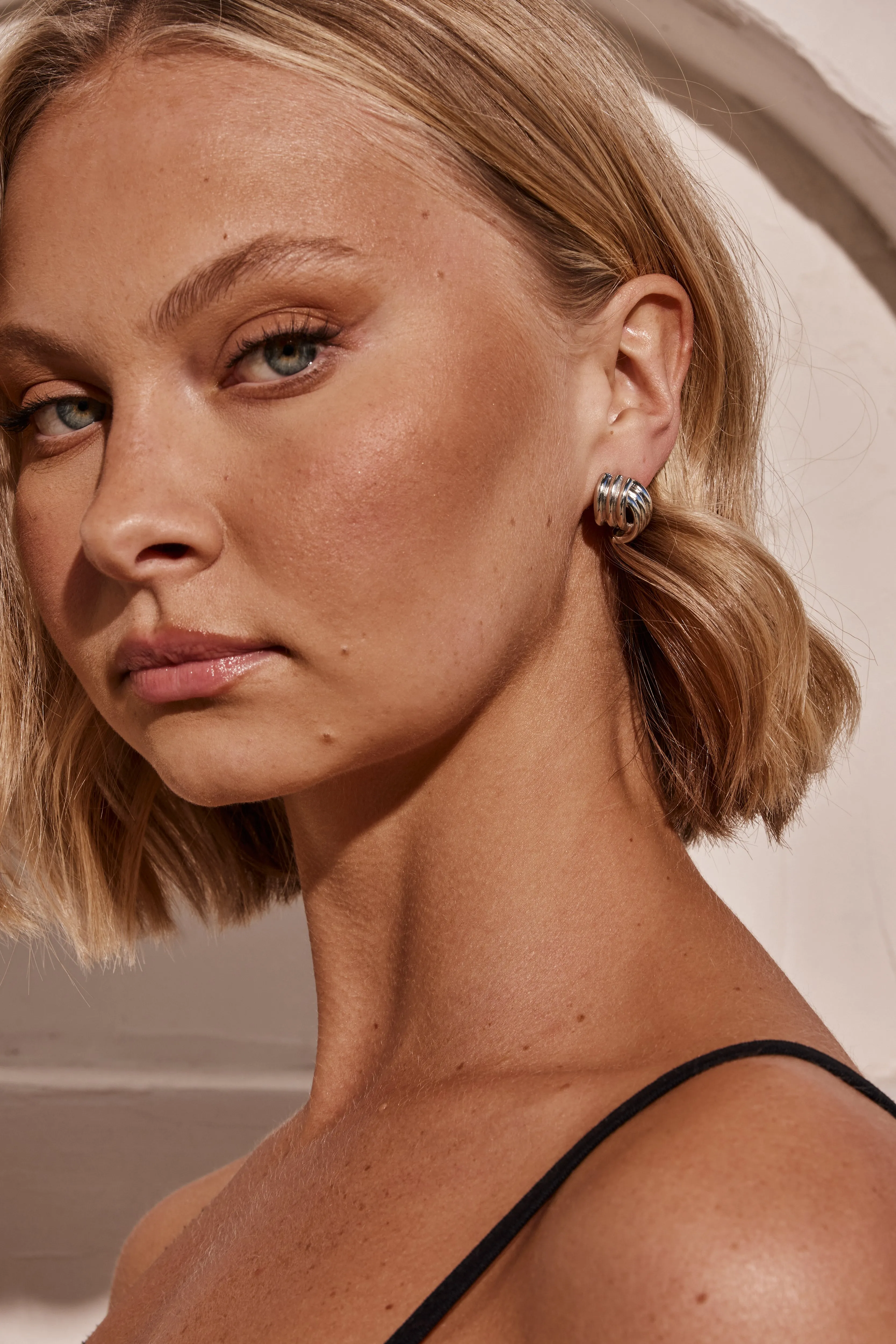 Bellan Earrings (Silver)
