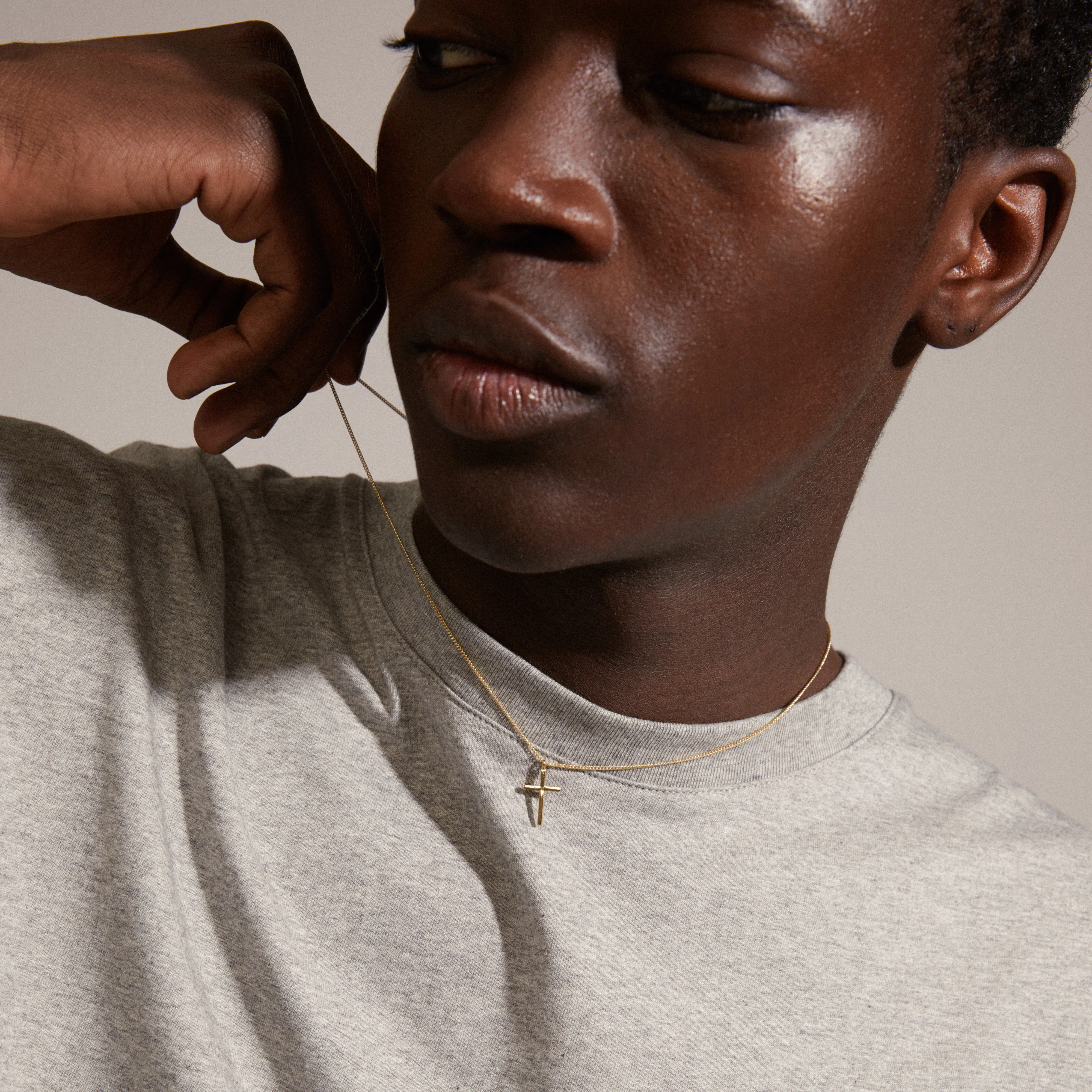 DAISY recycled cross pendant necklace gold-plated