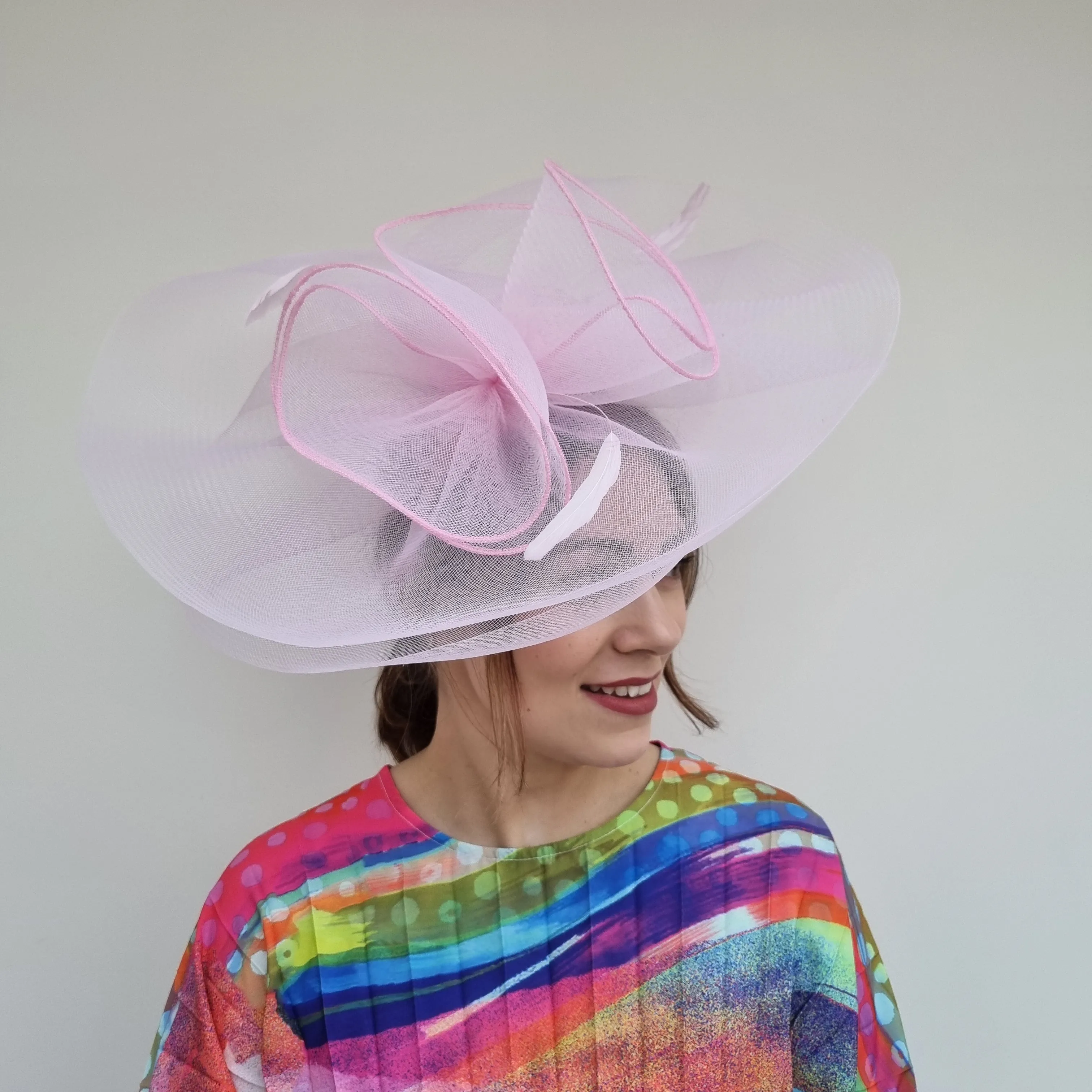 JBees JB24/13  Large Crin Hatinator in Pinks