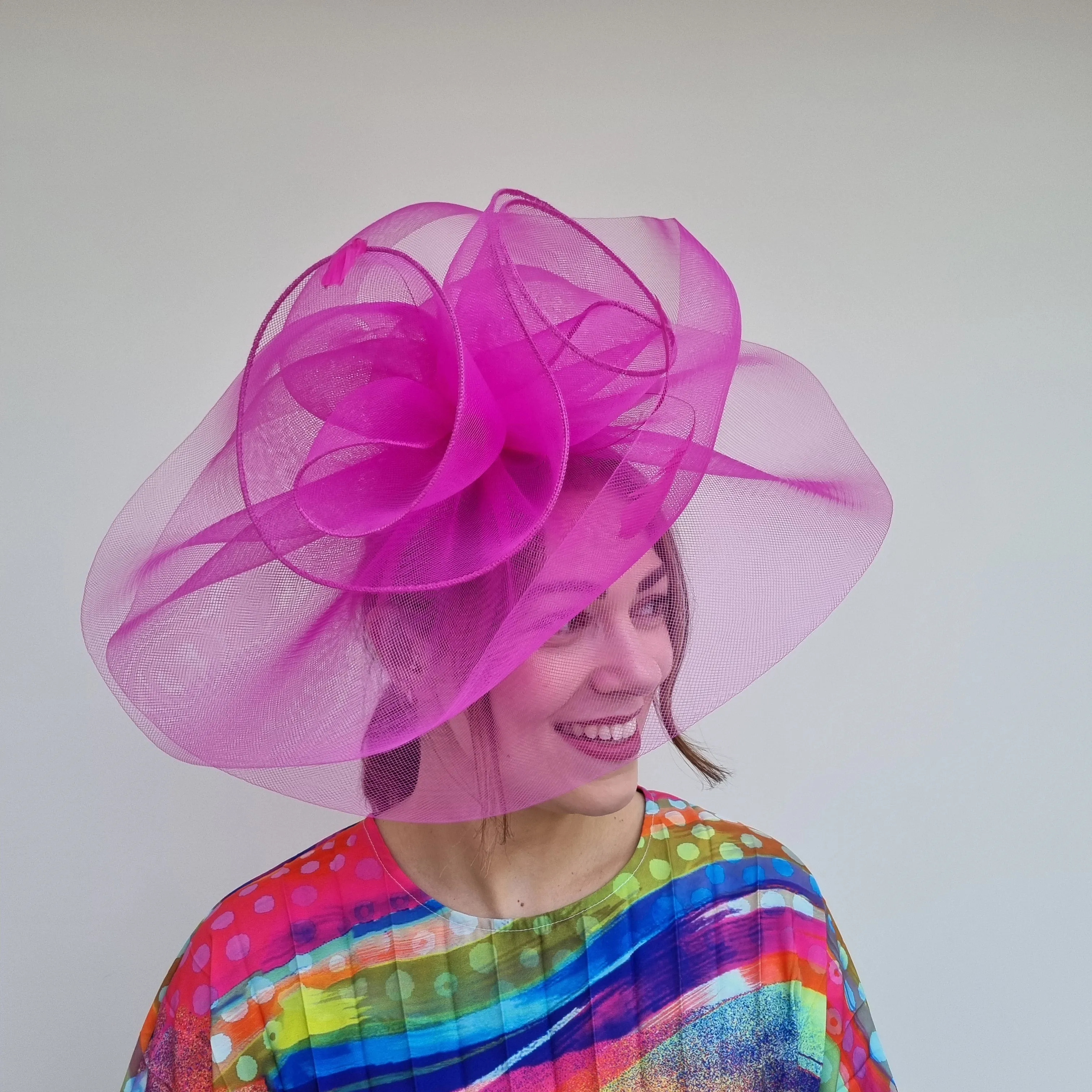 JBees JB24/13  Large Crin Hatinator in Pinks