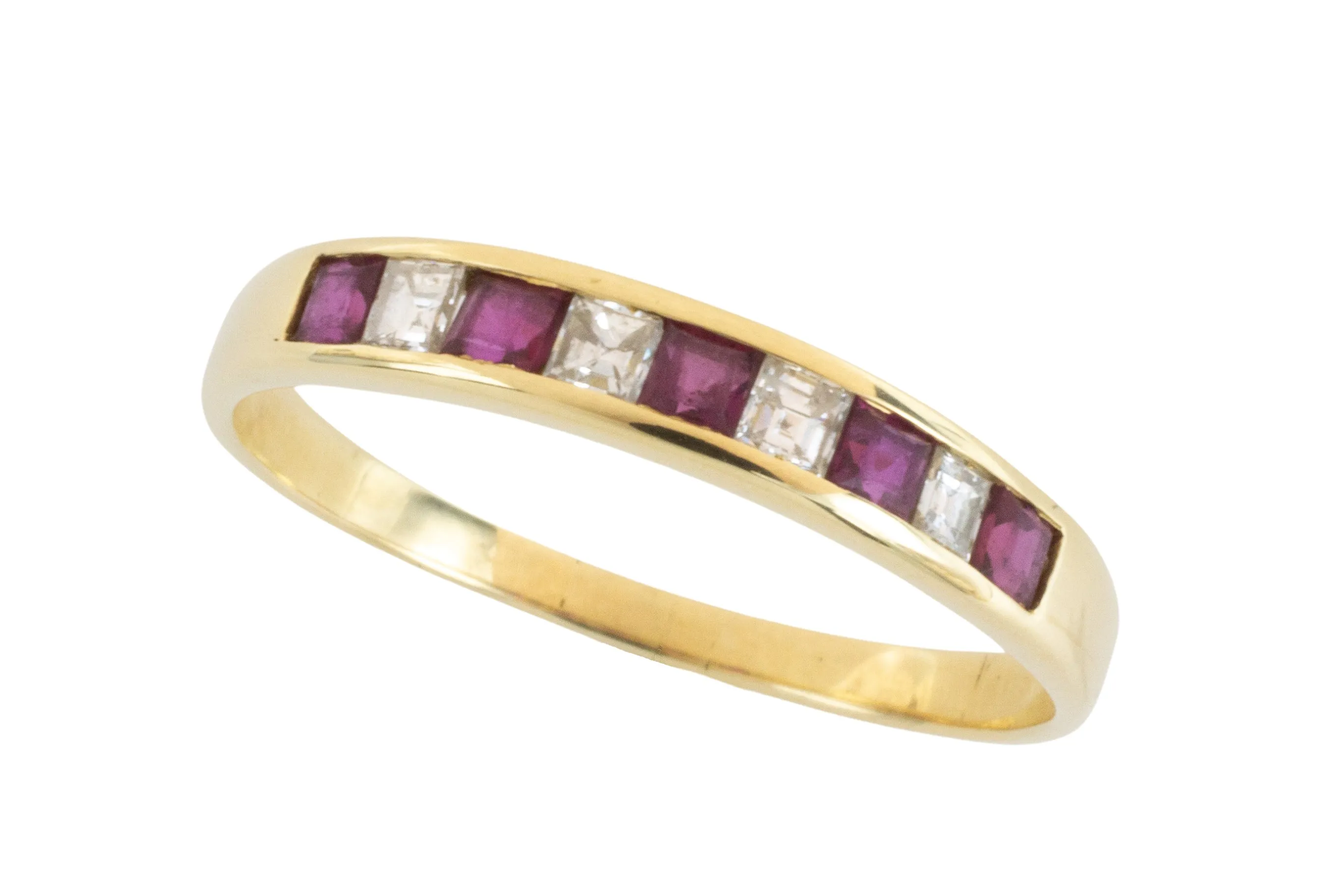 Ruby and princess cut diamond ring in 18 carat gold