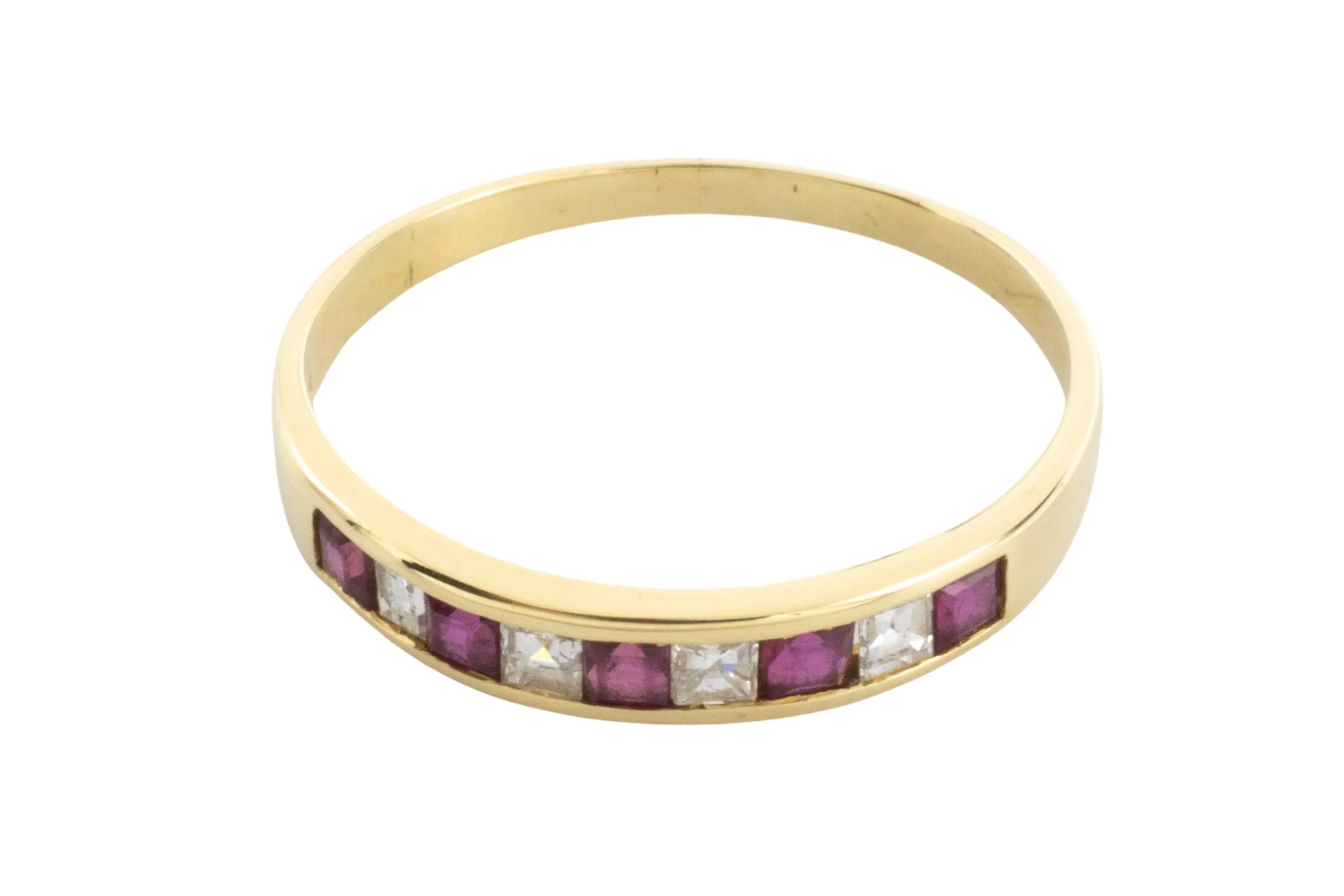 Ruby and princess cut diamond ring in 18 carat gold